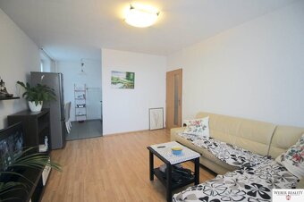 Predáme 3-izb. byt na Kramároch, ul. Na Revíne, s balkónom, - 2