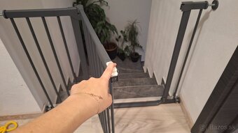 Hauck šedá zabrana na schody - 2