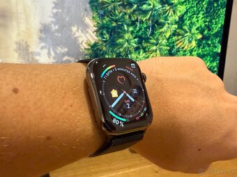 Apple Watch Series 8 45 mm Stainless Steel Graphite - 2