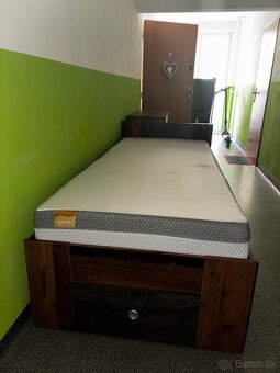 Posteľ s matracom 90x200 - 2