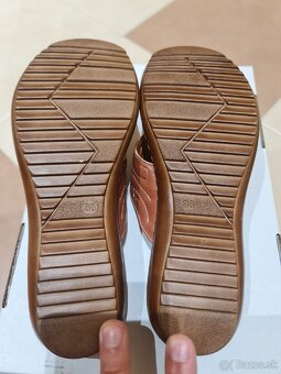 Kožené šľapky Baťa - 2