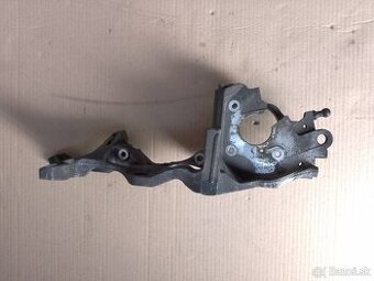 držiak alternátora a klimakompresora - 2