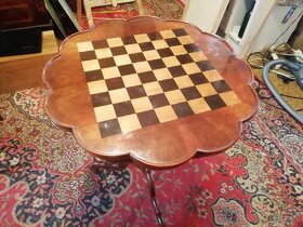šachový stolík - 2