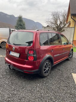 VW cross TOURAN 1.4 tsi - 2