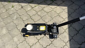 Predam profi hydraulický zdvihak na auto nosnosť 3.2 tóny ho - 2