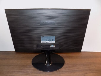 Monitor Samsung LS22B150 - 2