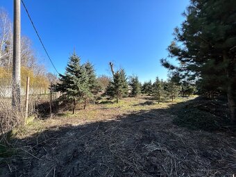 Na predaj | Stavebný pozemok 1398 m² - Topoľnica - 2