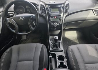 Hyundai i30 1.6-AUT.KLIMA-VÝHŘ.SED.+VOLANT - 2