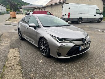 Corolla hybrid - 2