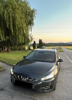 Hyundai i30 CW 1.5i CVVT Play - 2