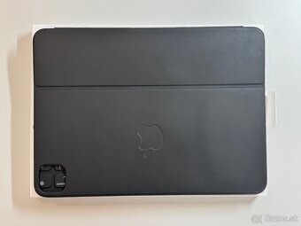 Apple iPad Keyboard Folio 11” - 2