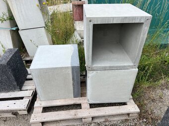 Betonove kvetinace | 15€/KS | 120-180kg - BEZ dopravy - 2