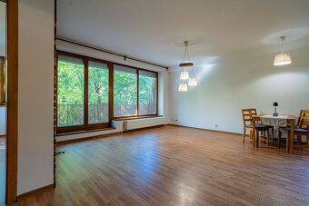 NA PREDAJ VEĽKÝ 2 IZBOVÝ BYT 68m2 + 9m2 TERASA V NOVOSTAVBE - 2