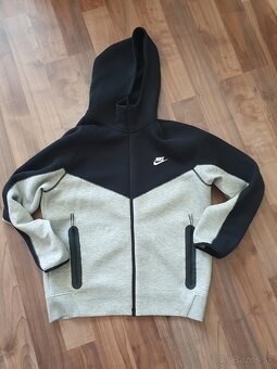 Mikina Nike Sportswear Tech Fleece Windrunne - 2
