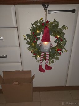 Veniec vianočny novy so svietiacim nosom a ibe - 2