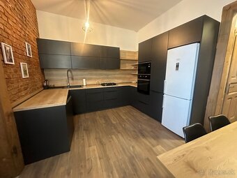 Na prenájom 2 izbový byt v centre - Voľný ihned - 2