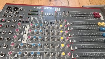ALLEN&HEATH ZED 22 FX - 2