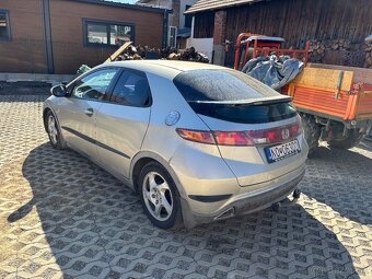 Honda civic 2,2 cdi - 2