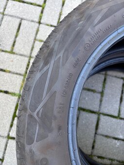 Continental Eco Contact 6 215//55 R17 - 2