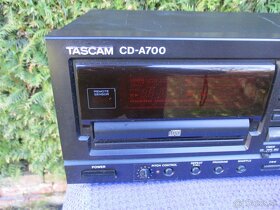 Tascam CD-A700 REZERVOVANÝ - 2