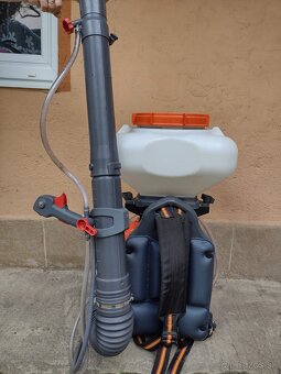 Postrekovač motorový - 2