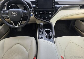 Toyota Camry 2.5-HYBRID-EXECUTIVE-ZÁRUKA - 2