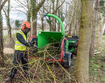 Frezovanie pňov, pňova freza šiepkovanie konárov a bioodpadu - 2