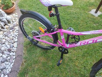 Dievčenský bicykel 24" - 2