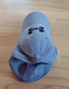Under Armour šedá - 2