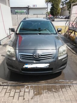 Toyota Avensis - 2