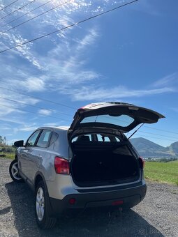 Nissan Qashqai TEKNA 4x4 automat - 2