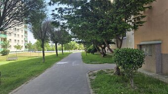 Rezervovane-Ponúkame na predaj 4-izbový byt s loggiou ma Zel - 2