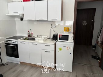 Na predaj kompletne zrekonštruovaná a zariadená garsónka - 2