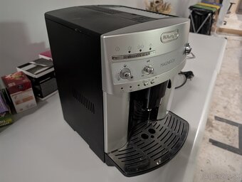 Delonghi ESAM 3200 S - 2
