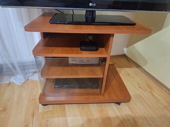 Obývačkova stena - 2