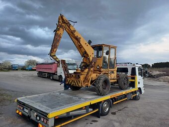 Kolesový nakladač tih 445 - 2