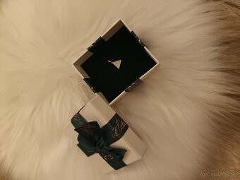 Zlatý prívesok 9k plus zirkóni - 2