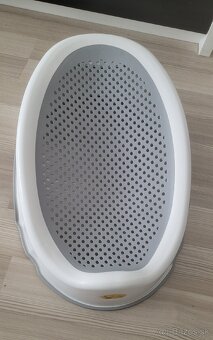 Lehátko Chicco a podložka na kúpanie bábätka - 2