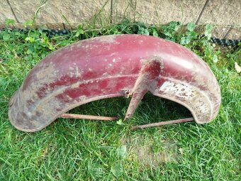 Predám predný blatník na jawu čz - 2