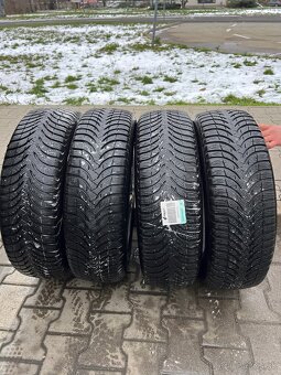 Original Mercedes GLA 215/60 R17 - 2