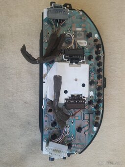 Budíky na Renault mégane r.v. 1997 - 2