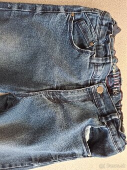 Dievčenské  podteplené rifle. - 2