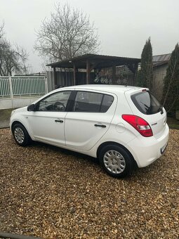 Predam Hyundai i20 - 2