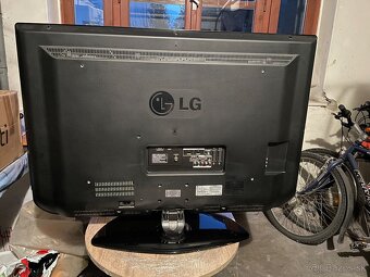 LG 42LT75 - 2