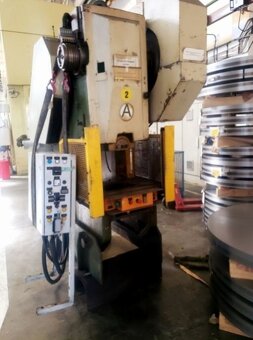 LENP 63, excentrický lis s generální opravou 2000 - 2