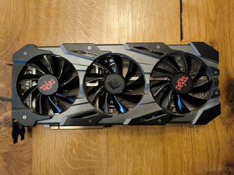 RX 5700 XT Red Devil - 2