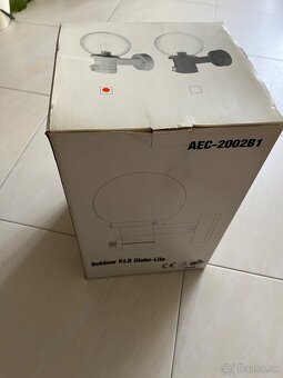 Predam lampu s PIR snimacom pohybu - 2
