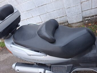 Suzuki burgman 650 - 2