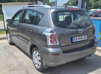 Toyota corolla verso - 2
