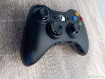 Originálny bezdrôtový ovládač na XBOX 360 - 2